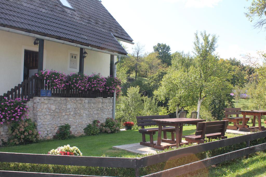 House Milan Hotel Rastovaca Exterior photo