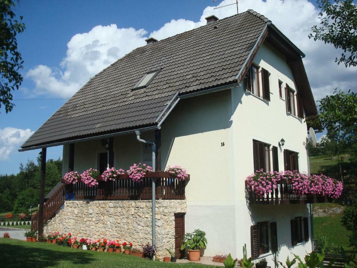 House Milan Hotel Rastovaca Exterior photo